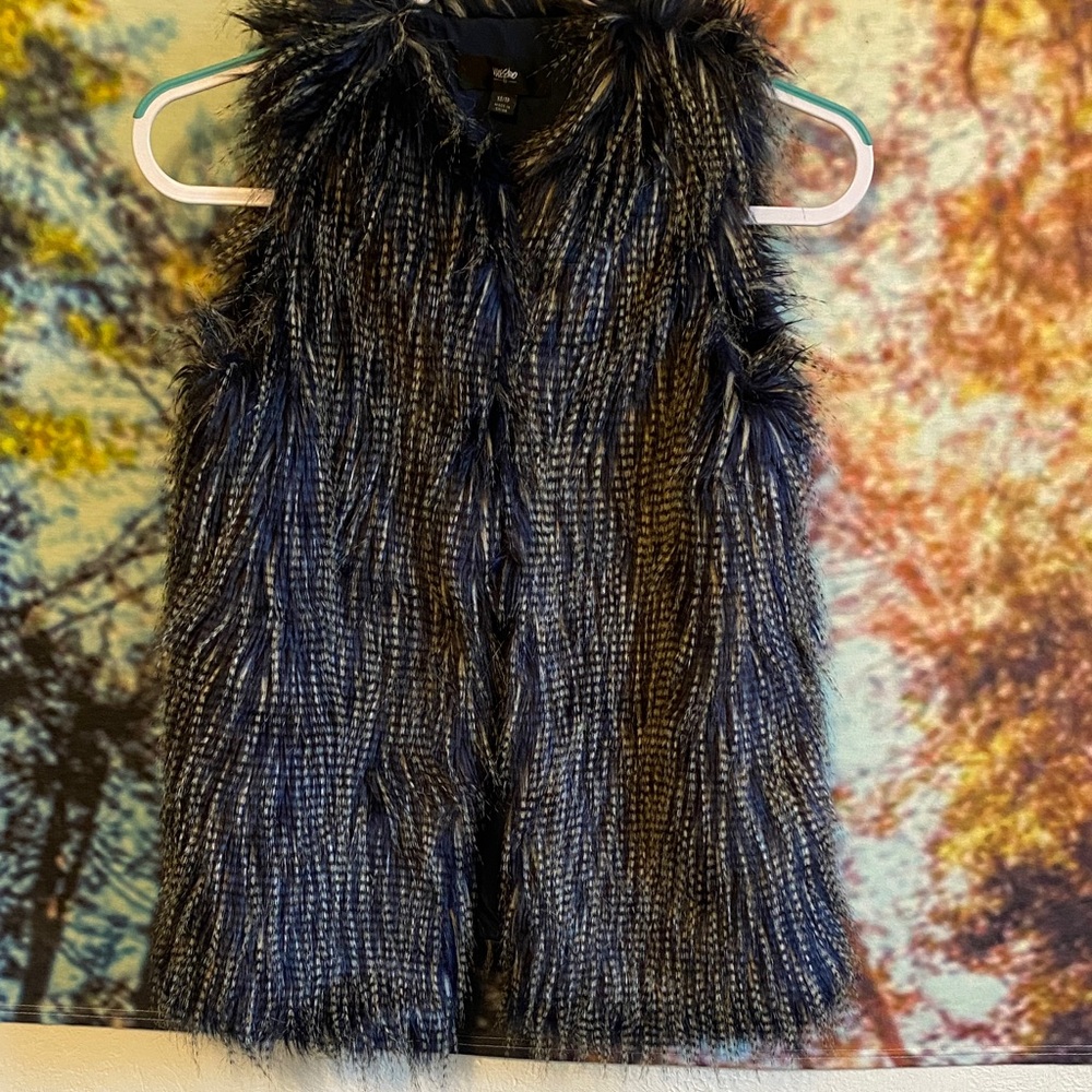 Mossimo Supply Co. Blue and Black Faux Fur/feather Vest pockets EUC